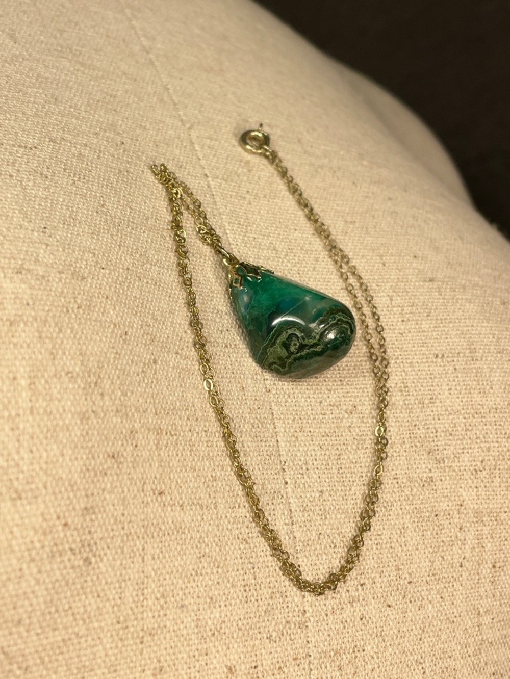 Teal Stone Pendant Necklace on 18” Gold-Tone Chain – Gift Ready 🍃✨ - Picture 12 of 13